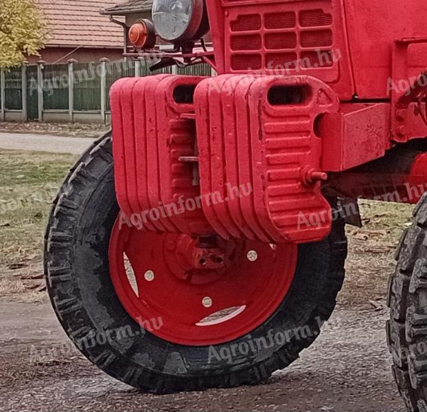MTZ 50-es, 80-as motorral szerelve, bontva fődarabokban eladó