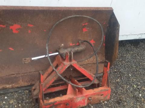 Bagodi BTL-125 hótoló, tolólap eladó Goldoni és AGT kistraktorhoz Bagodi BTL-125 hótoló, tolólap eladó Goldoni és AGT kistraktorhoz