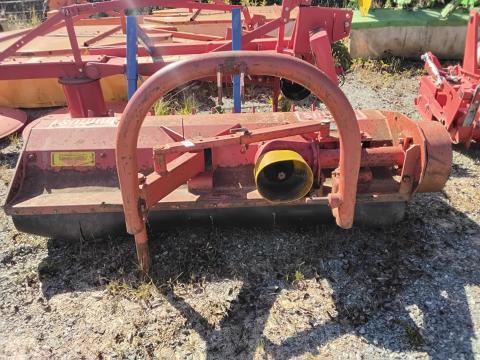 Humusz 180cmes kalapácsos szárzuzó Humusz 180cmes kalapácsos szárzuzó