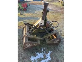 Forgó kotróhoz munkaeszköz, csipeszes kanál eladó