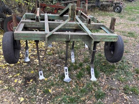 Eladó használt 7 késes gruber talajművelő gép