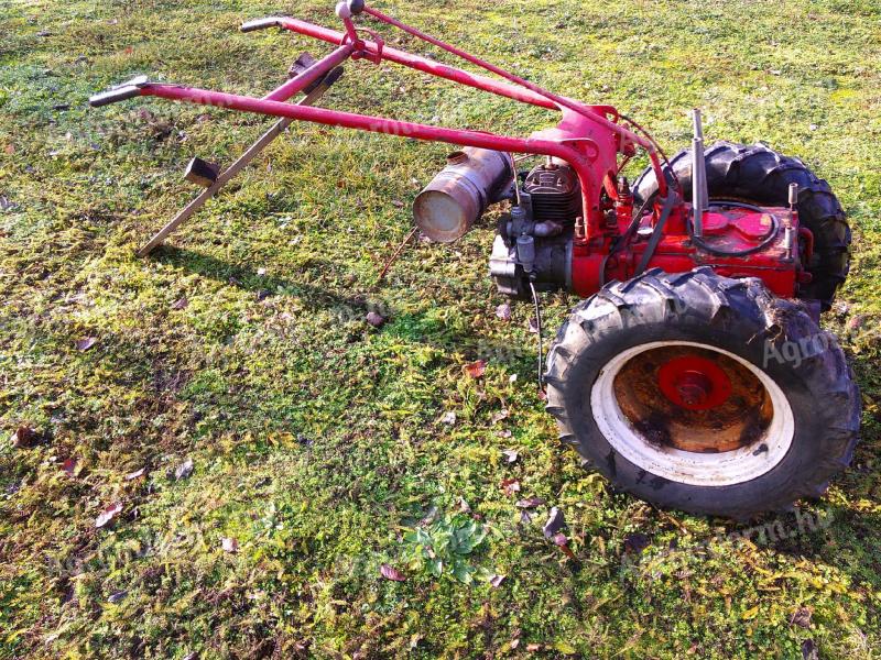 Hummel W 53-as, 1954-es oldtimer, antik rezgőkéses fűkasza adapter nélkül hiányosan eladó