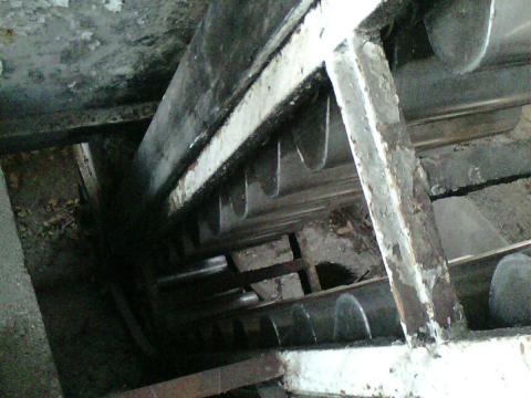 Serleges felhordó eladó - mezőgazdasági anyagmozgató gép Serleges felhordó eladó - mezőgazdasági anyagmozgató gép