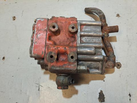 Eladó MTZ hidraulikatömb / hidraulika vezérlőtömb elosztó tömb Eladó MTZ hidraulikatömb / hidraulika vezérlőtömb elosztó tömb