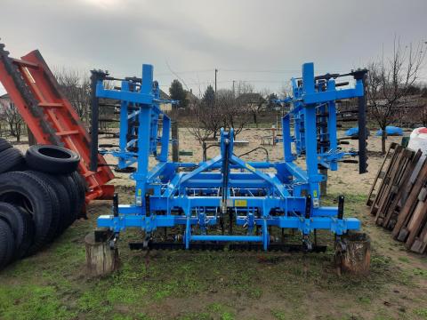 OMIKRON függesztett, 4,4 m széles, összecsukható kombinátor eladó OMIKRON függesztett, 4,4 m széles, összecsukható kombinátor eladó