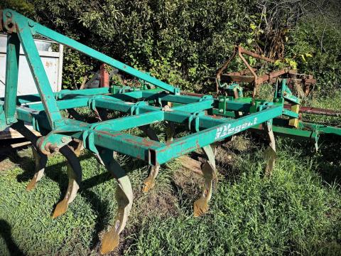 Regent Tukan 11 kapás 2,2m munkaszélességű függesztett gruber grubber szántóföldi kultivátor Regent Tukan 11 kapás 2,2m munkaszélességű függesztett gruber grubber szántóföldi kultivátor