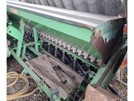 Csúszócsoroszlyás gabonavetőgép eladó