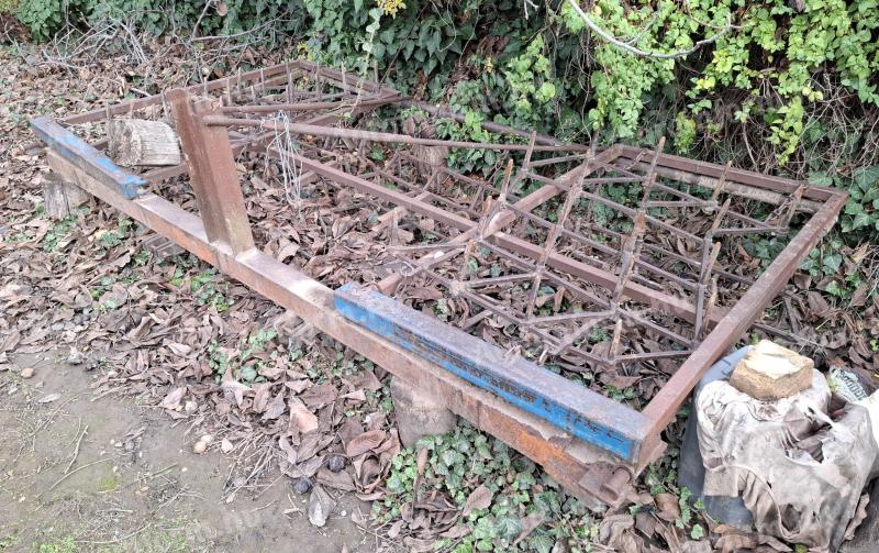 Fogas borona eladó – 450 cm x 160 cm méretben