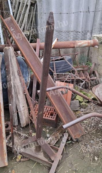 Bálatüske 130 cm hosszú, Mélykúton elérhető