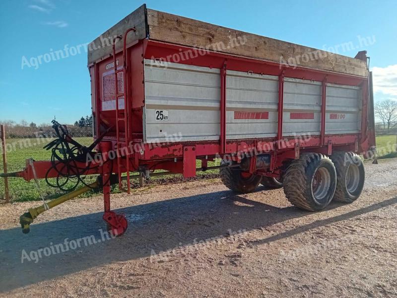 Szervestrágyaszóró