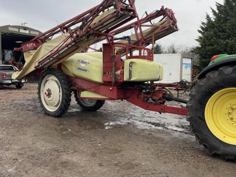 Hardi Commander Plus szántóföldi permetező eladó Hardi Commander Plus szántóföldi permetező eladó