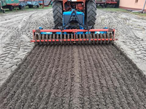 Sicma E R S 2500 tip 250 cm munkaszéleségű forgóborona gütler hengerrel Sicma E R S 2500 tip 250 cm munkaszéleségű forgóborona gütler hengerrel