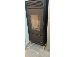 Tim Sistem Rittium 7 típusú 6 kW-os pellet kandalló eladó Egerben