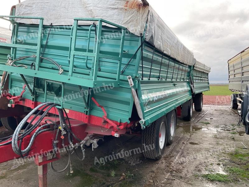 Farmtech TP 1000 (13t) tandem és Farmtech ZDK 1400 (16t) kéttengelyes pótkocsi párban,  azaz 2 kocsi 1 új áráért