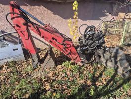 Csúszókormányzású rakodógépre szerelhető mélyásó adapter eladó