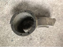 Eladó MTZ elsőhajtás kardán kuplung támaszház