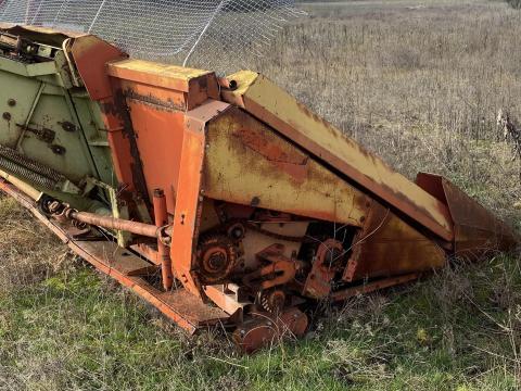 Oros kukorica adapter asztal 5 soros zúzós eladó Oros kukorica adapter asztal 5 soros zúzós eladó