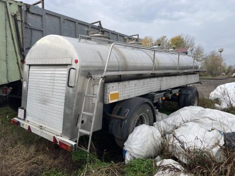SAVÁLLÓ TARTÁLYKOCSI lassú jármű vontattmányaként eladó