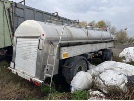 SAVÁLLÓ TARTÁLYKOCSI lassú jármű vontattmányaként eladó