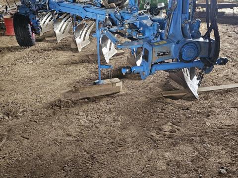 Lemken Variopal 9 6 fejes váltvaforgató eke Lemken Variopal 9 6 fejes váltvaforgató eke