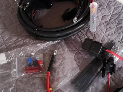 Univerzális isobus csatlakozó Univerzális isobus csatlakozó