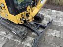 Caterpillar 302 CR gumilánctalpas kotrógép eladó