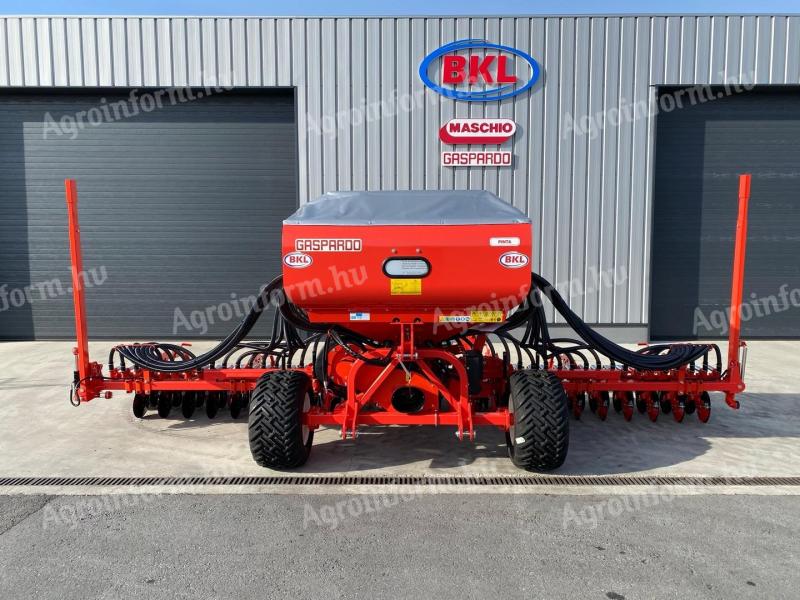 Maschio Gaspardo PINTA XL Isotronic 500- pneumatikus gabonavetőgép