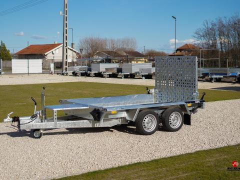 Új 2.6m-es gépszállító utánfutó (2700kg) most 1.790.000 Ft helyett bruttó 1.690.000 Ft Új 2.6m-es gépszállító utánfutó (2700kg) most 1.790.000 Ft helyett bruttó 1.690.000 Ft