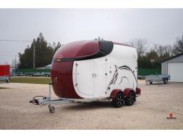 Új Böckmann Neo prémium lószállító utánfutó rendszámmal most csak bruttó 11.200.000 Ft