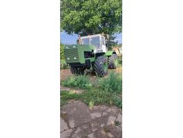 T150 Traktor Cumings motorral
