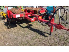 6,2 m-es Kühne vontatott henger újszerű állapotban eladó