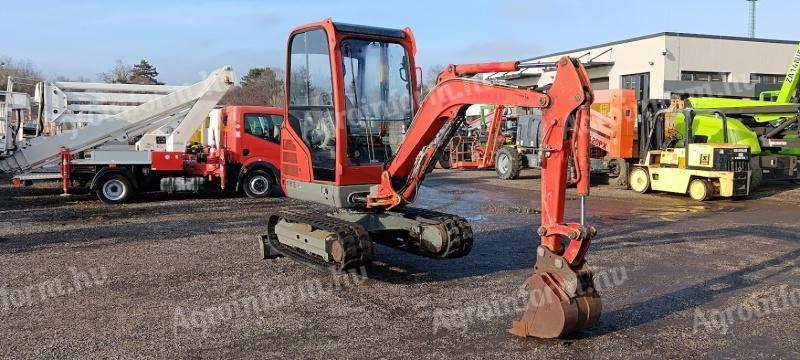 Caterpillar 302.4D jó állapotban, azonnal munkára fogható minibagger eladó