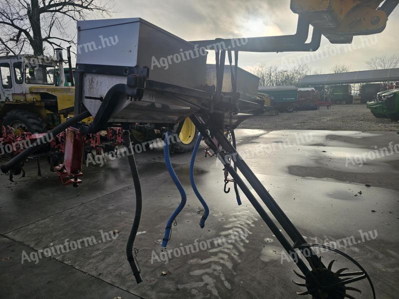 Műtrágya kijuttató egység 6 soros kultivátorra eladó! ITLS