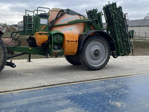 Amazone UX 3200 permetezőgép eladó kiváló állapotban Amazone UX 3200 permetezőgép eladó kiváló állapotban