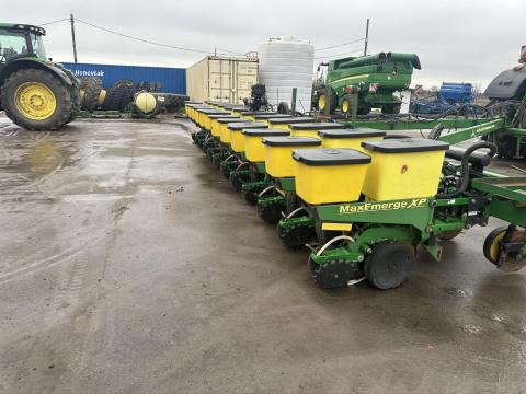 John Deere 1770 HS Precision Planting 12 soros vetőgép eladó