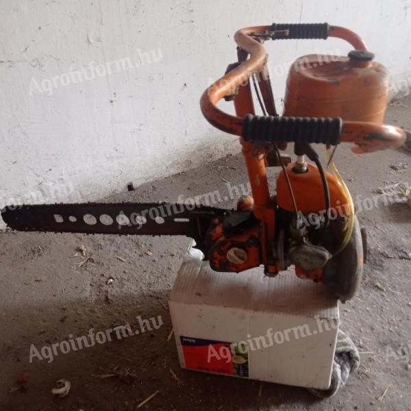 Druzsba (retro orosz) láncfűrész eladó Kiskunfélegyházán