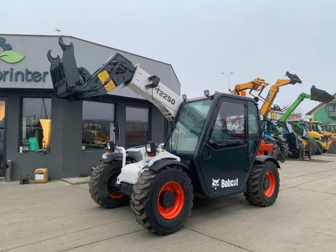 Bobcat T2250 teleszkópos rakodó Bobcat T2250 teleszkópos rakodó
