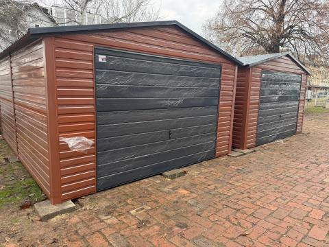 Új állapotú garázs eladó Új állapotú garázs eladó