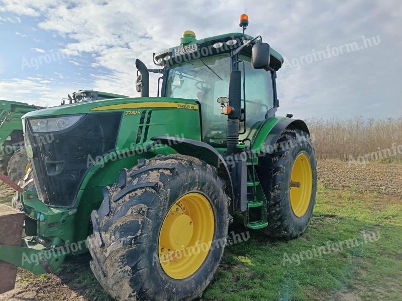 John Deere 7230R traktor