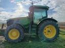 John Deere 7230R traktor