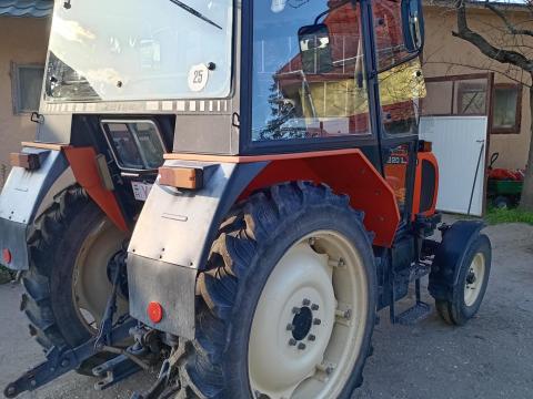 Zetor sorművelő kerék 270/95R36 méretben eladó Zetor sorművelő kerék 270/95R36 méretben eladó