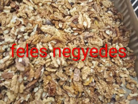 Friss idei dióbél eladó, postázás utánvéttel megoldható Friss idei dióbél eladó, postázás utánvéttel megoldható