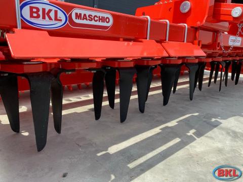 Maschio Gaspardo DOMINATOR DM 4000- forgóborona Maschio Gaspardo DOMINATOR DM 4000- forgóborona