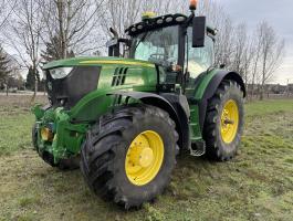 John Deere 6215R traktor 50km/h DirectDrive Powershift váltóval