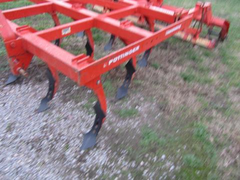 Eladó Pöttinger 9 kapás grúber, azonnal használható Eladó Pöttinger 9 kapás grúber, azonnal használható