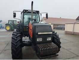 Valtra 8450 140 LE traktor eladó