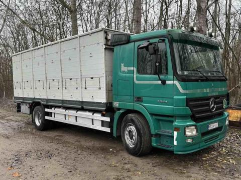 Mercedes-Benz Actros 1844 élőállatszállító Mercedes-Benz Actros 1844 élőállatszállító