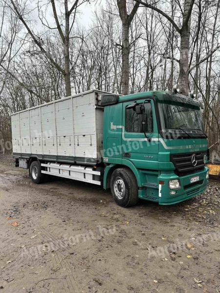 Mercedes-Benz Actros 1844 élőállatszállító