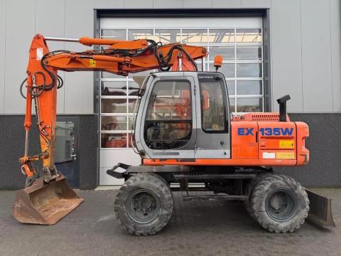 Hitachi EX135W / 2001 / 6 825 üzemóra / Lízing 20%-tól Hitachi EX135W / 2001 / 6 825 üzemóra / Lízing 20%-tól