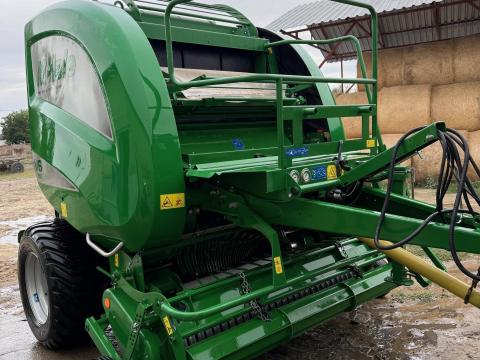 McHale V6750 változókamrás körbálázó újszerű állapotban McHale V6750 változókamrás körbálázó újszerű állapotban